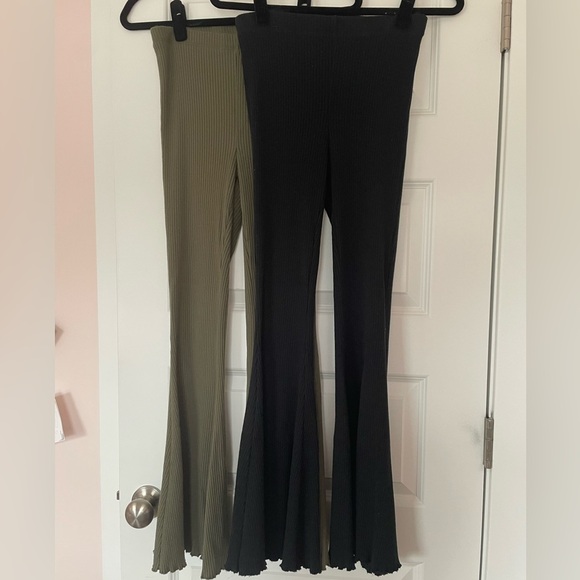 Bundle! Aerie Flare Ribbed Pants/Leggings, black/olive green, small short/petite - Picture 1 of 9